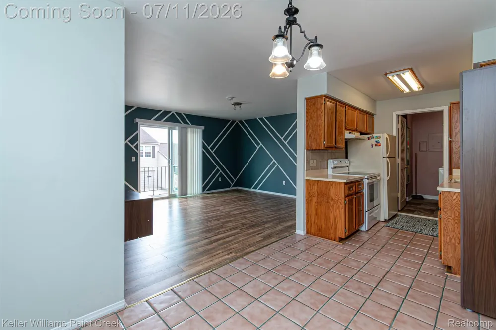 44524 Bunker Hill Drive #112 Clinton Charter Township, MI 48038