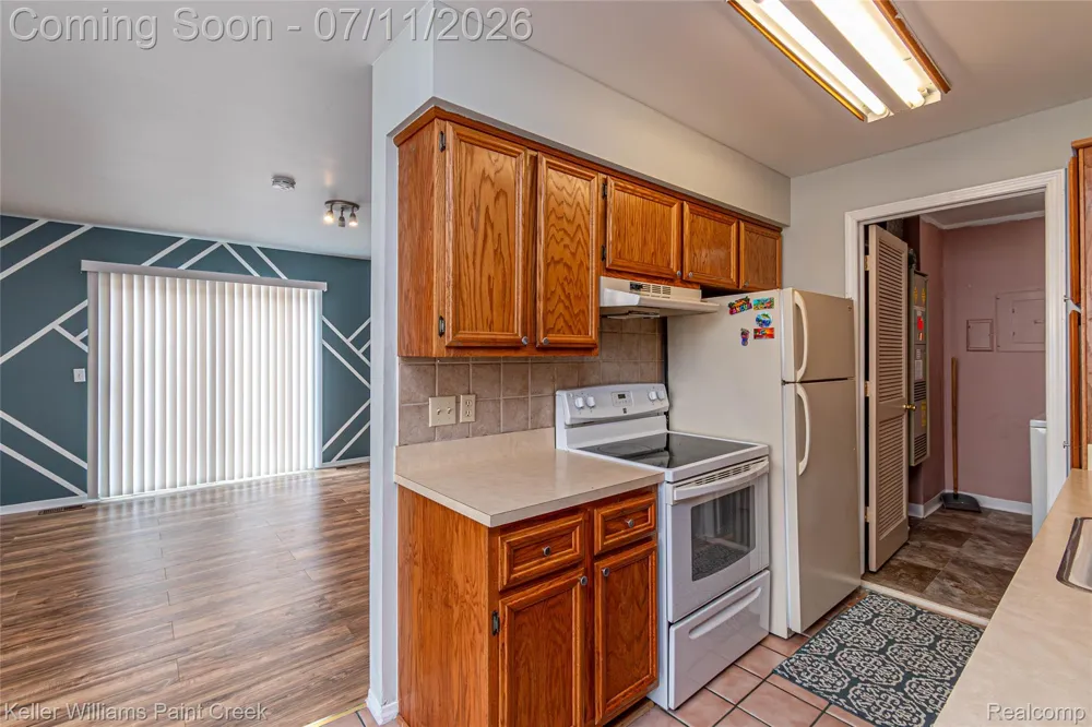 44524 Bunker Hill Drive #112 Clinton Charter Township, MI 48038