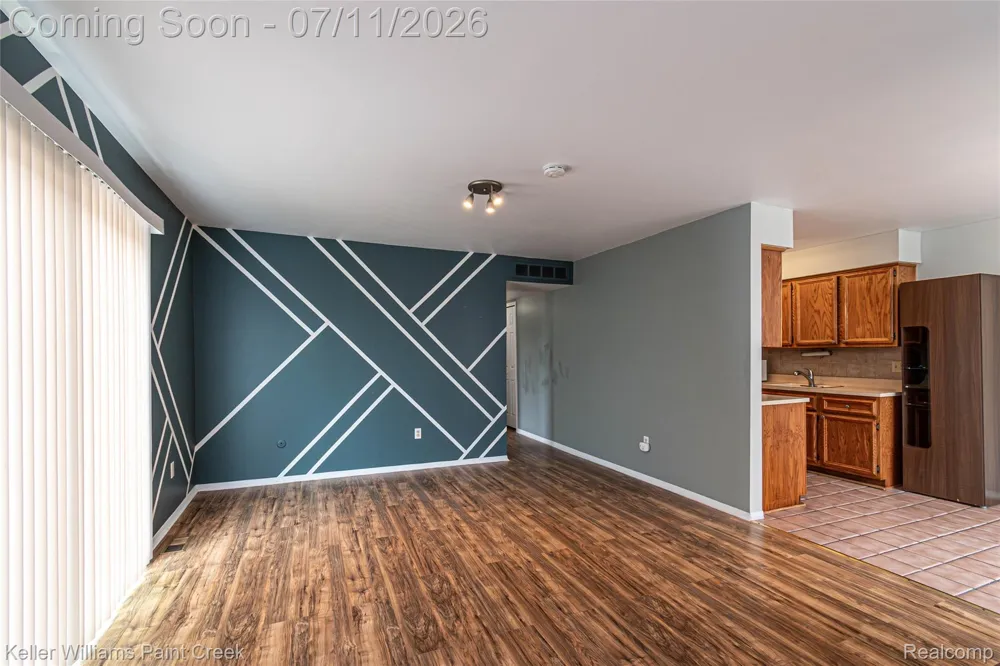 44524 Bunker Hill Drive #112 Clinton Charter Township, MI 48038