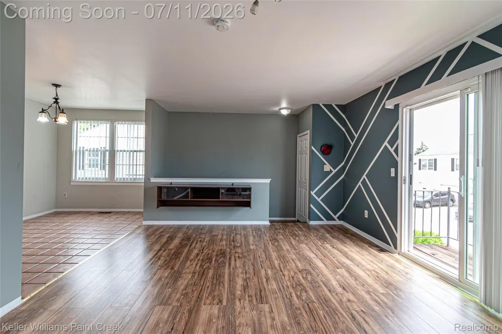 44524 Bunker Hill Drive #112 Clinton Charter Township, MI 48038