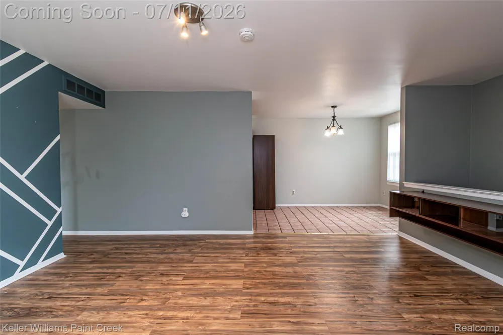 44524 Bunker Hill Drive #112 Clinton Charter Township, MI 48038