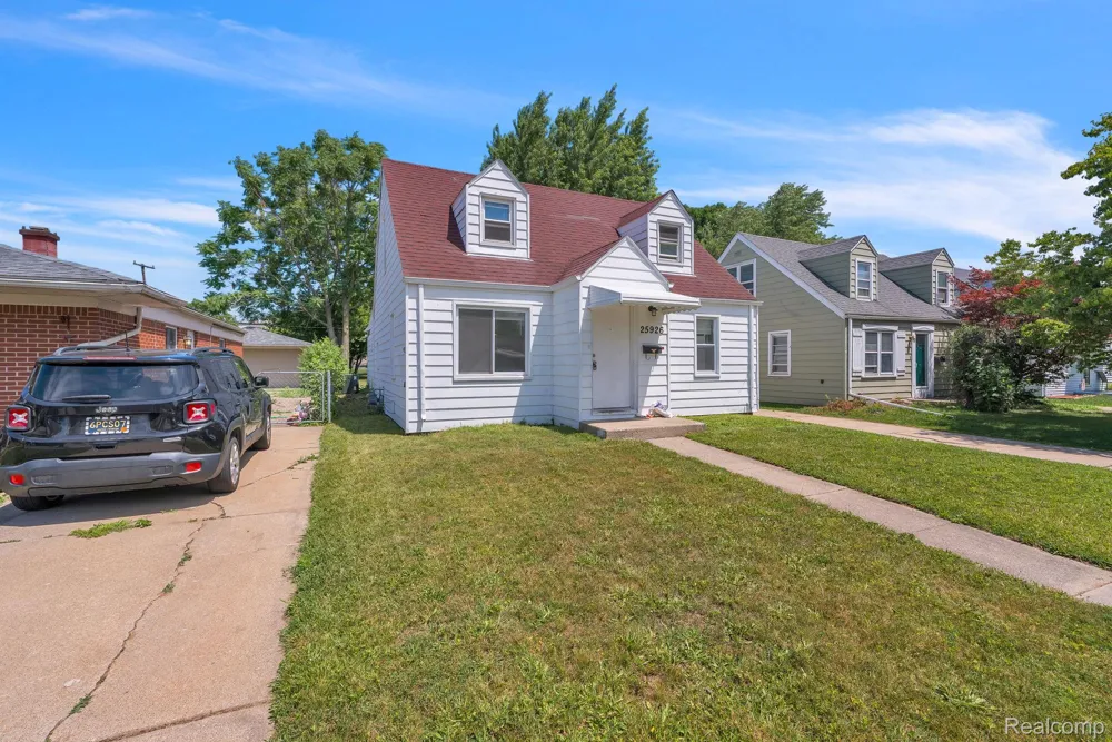 25926 Powers Avenue Dearborn Heights City, MI 48125