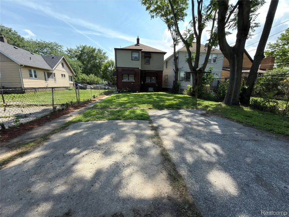 15 FOREST STREET River Rouge City, MI 48218