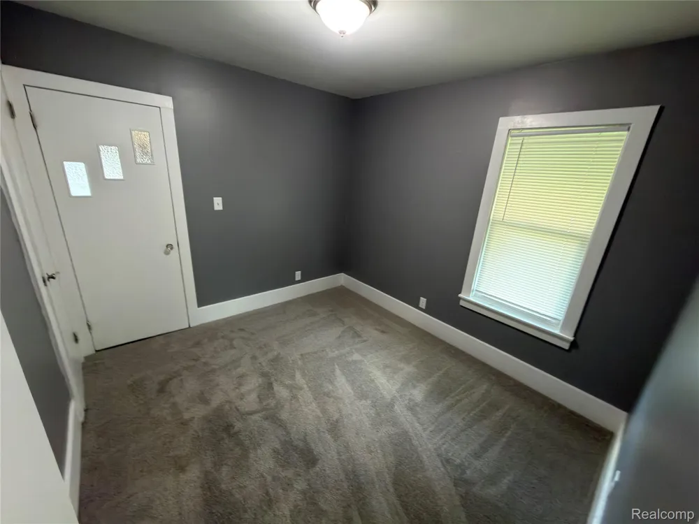 15 FOREST STREET River Rouge City, MI 48218