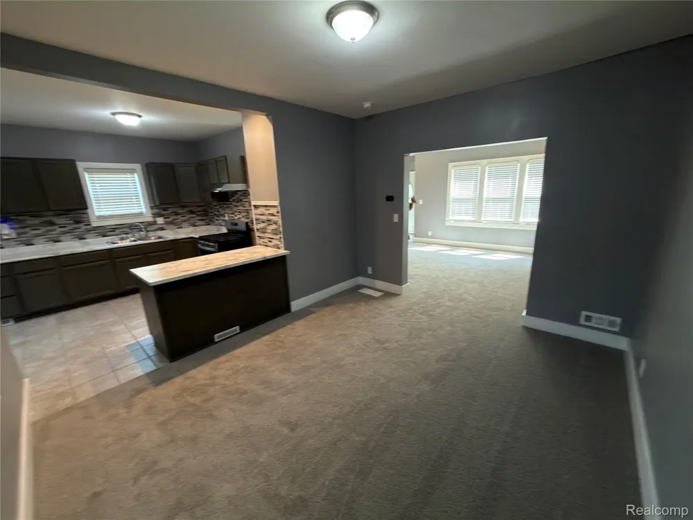 15 FOREST STREET River Rouge City, MI 48218