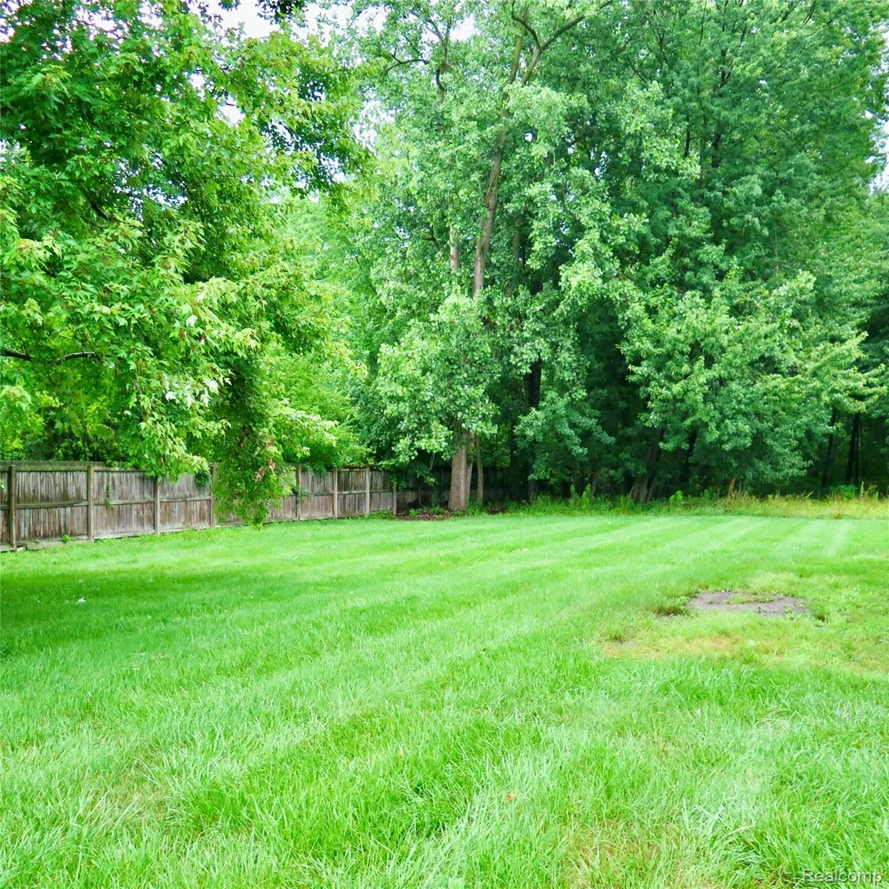 48677 Sugarbush Road #1 Chesterfield Township, MI 48047