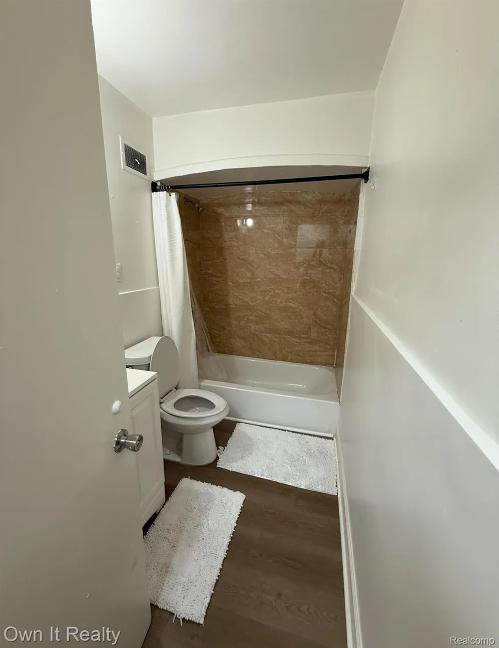 12824 W Warren Avenue #201 Dearborn City, MI 48126