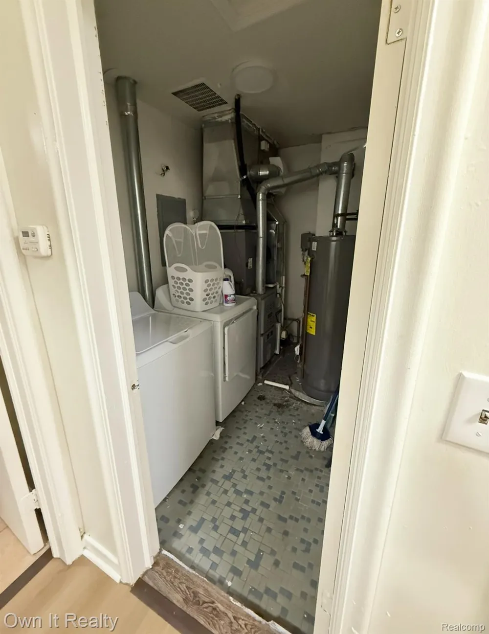 12824 W Warren Avenue #201 Dearborn City, MI 48126