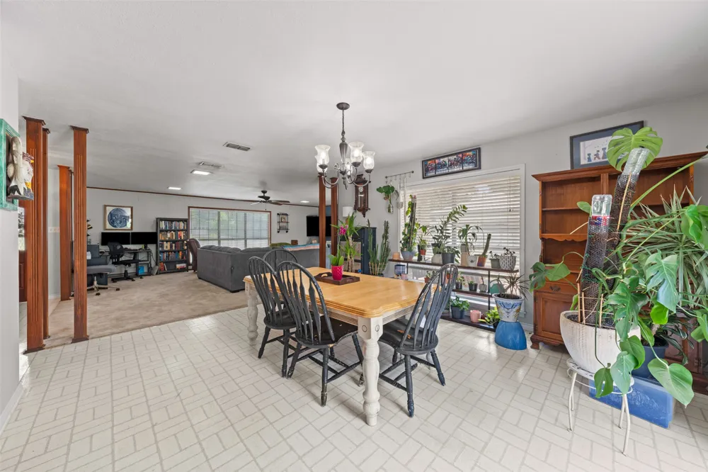 1101 E 19th Street Cameron, TX 76520