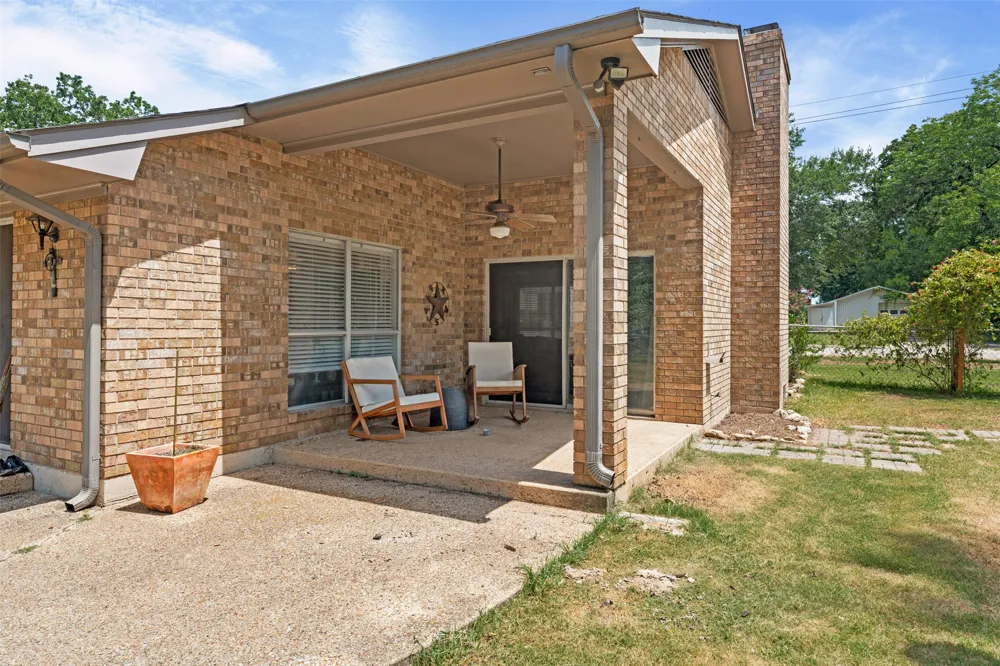 1101 E 19th Street Cameron, TX 76520