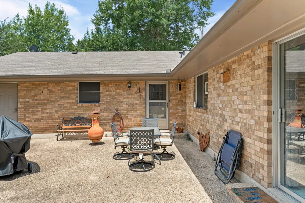 1101 E 19th Street Cameron, TX 76520