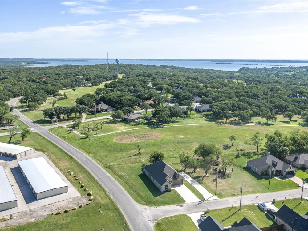 648 Half Moon Way Runaway Bay, TX 76426
