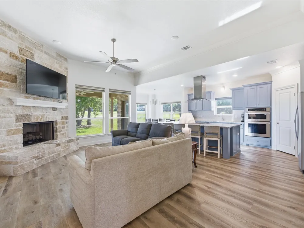648 Half Moon Way Runaway Bay, TX 76426