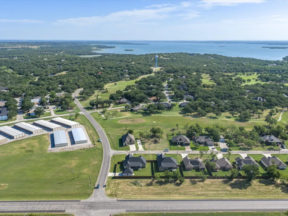 648 Half Moon Way Runaway Bay, TX 76426