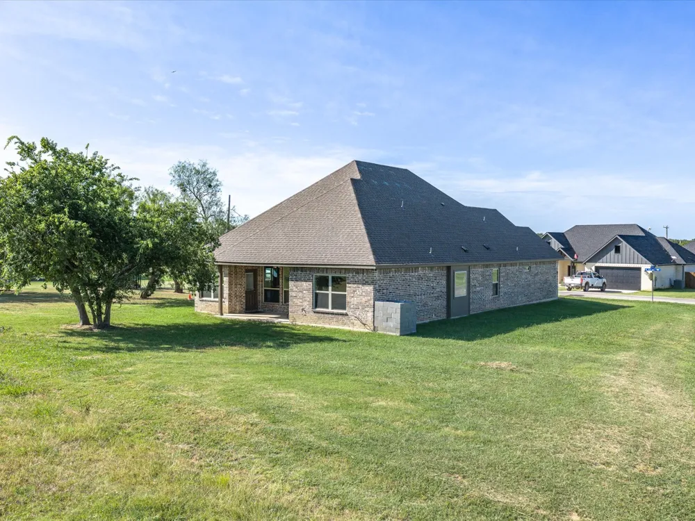648 Half Moon Way Runaway Bay, TX 76426