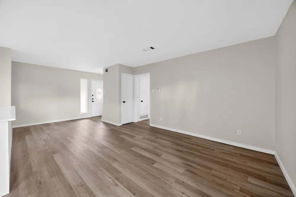 8617 Flicker Lane Dallas, TX 75238