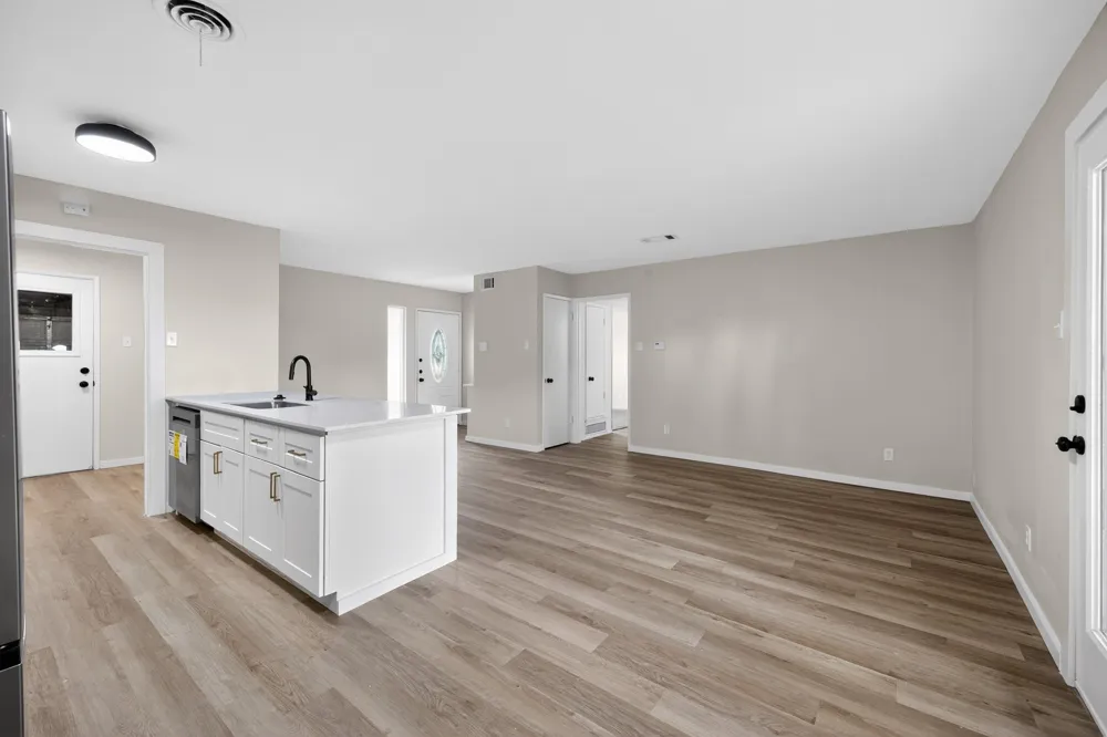 8617 Flicker Lane Dallas, TX 75238