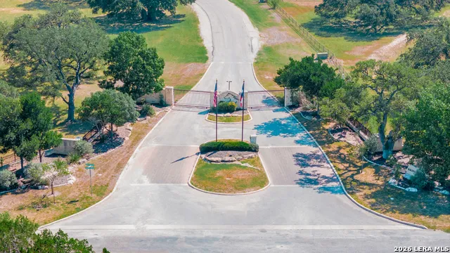 323 Buckskin Trl Bandera, TX 78003
