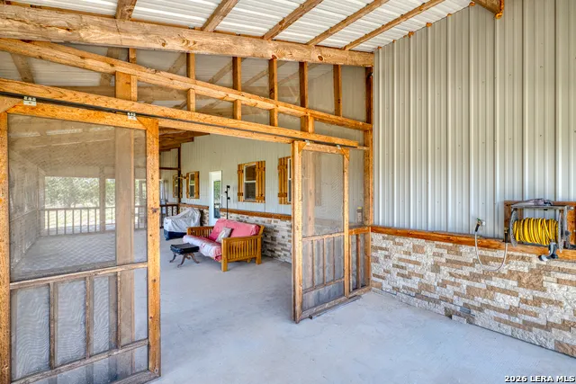 323 Buckskin Trl Bandera, TX 78003