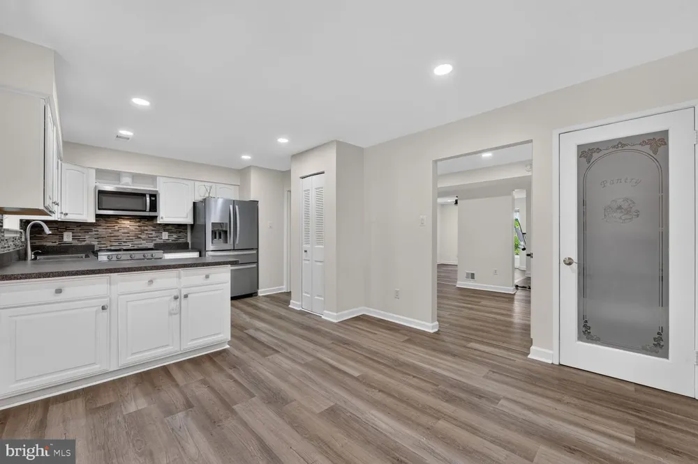 2986 BORGE STREET Oakton, VA 22124
