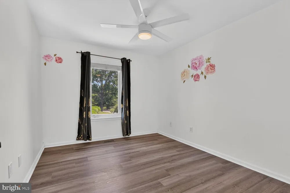 2986 BORGE STREET Oakton, VA 22124