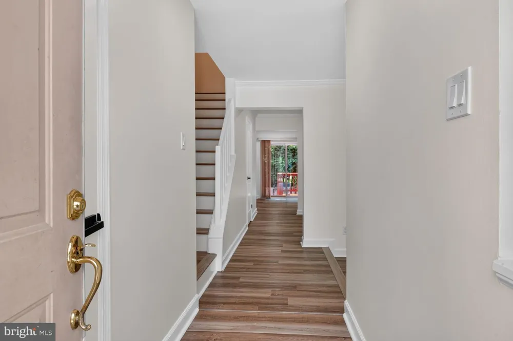 2986 BORGE STREET Oakton, VA 22124