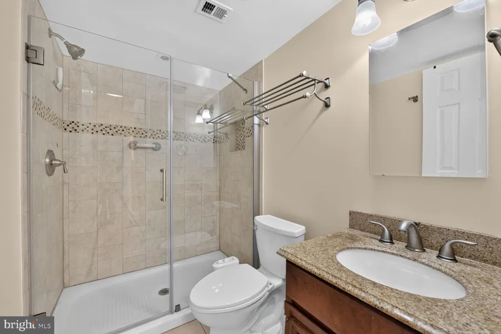 2986 BORGE STREET Oakton, VA 22124