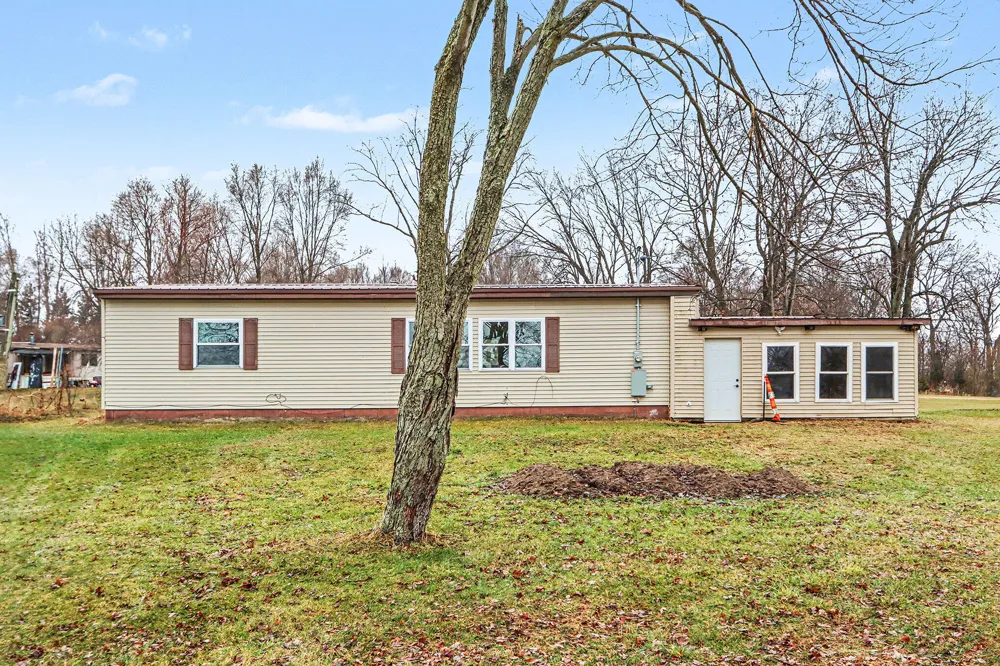 1121 Heights Drive Colon, MI 49040