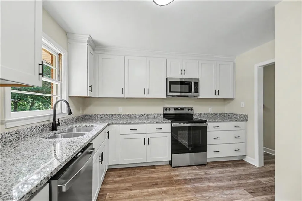 911 Harrison Crossroad Loop Reidsville, NC 27230