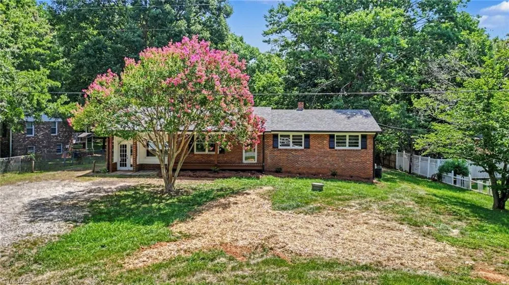911 Harrison Crossroad Loop Reidsville, NC 27230