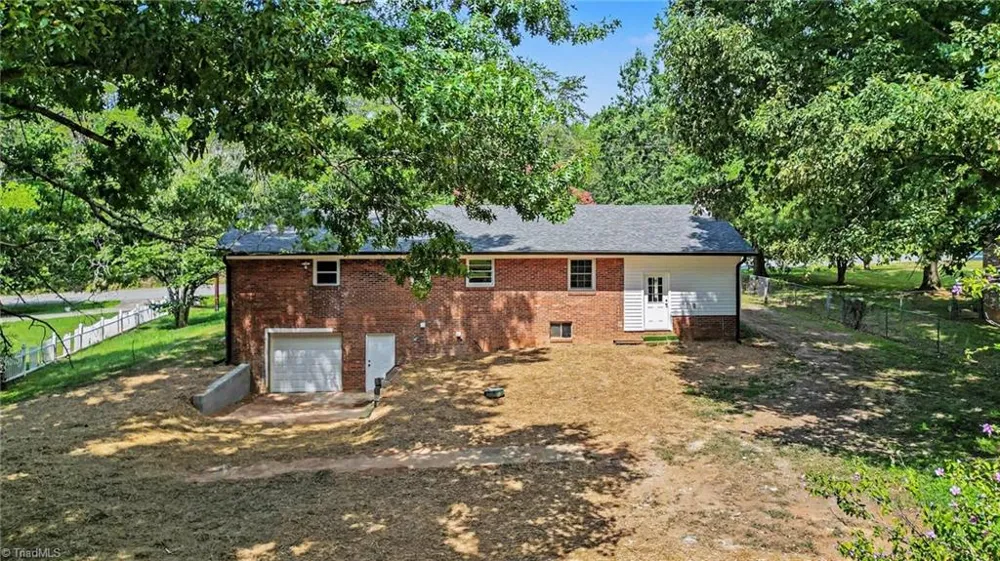 911 Harrison Crossroad Loop Reidsville, NC 27230