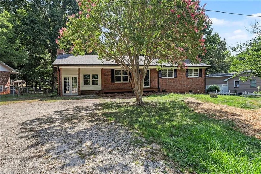 911 Harrison Crossroad Loop Reidsville, NC 27230