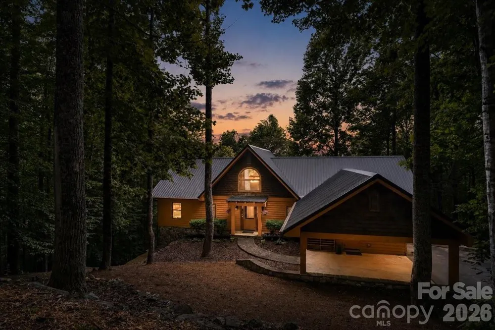 317 Von Trapp Lane Tuckasegee, NC 28783