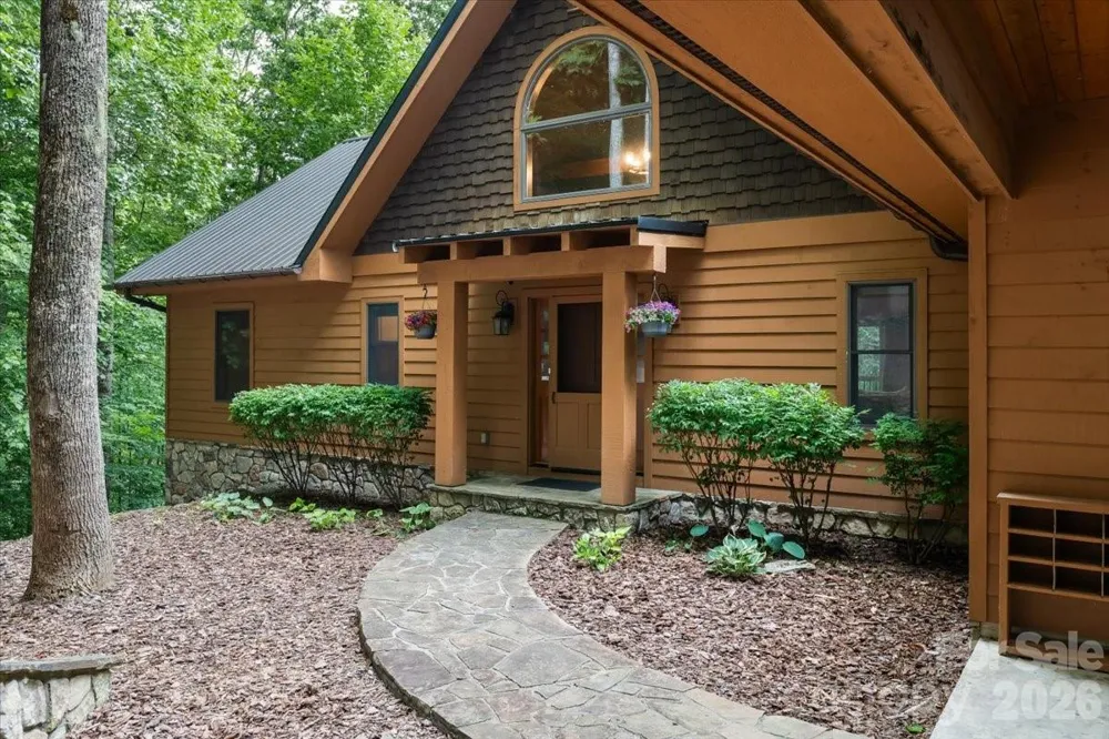 317 Von Trapp Lane Tuckasegee, NC 28783