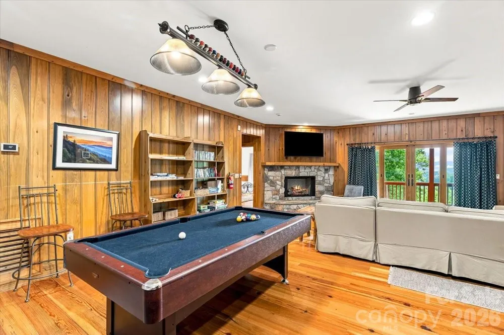 317 Von Trapp Lane Tuckasegee, NC 28783