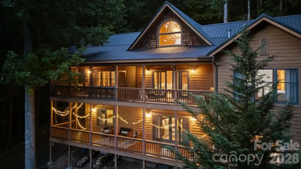 317 Von Trapp Lane Tuckasegee, NC 28783