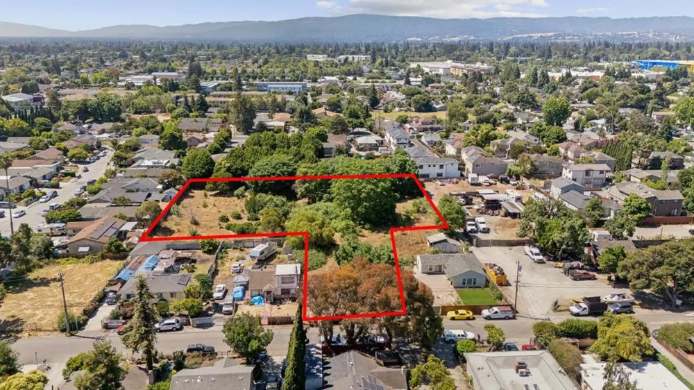 990 Garden Street East Palo Alto, CA 94303