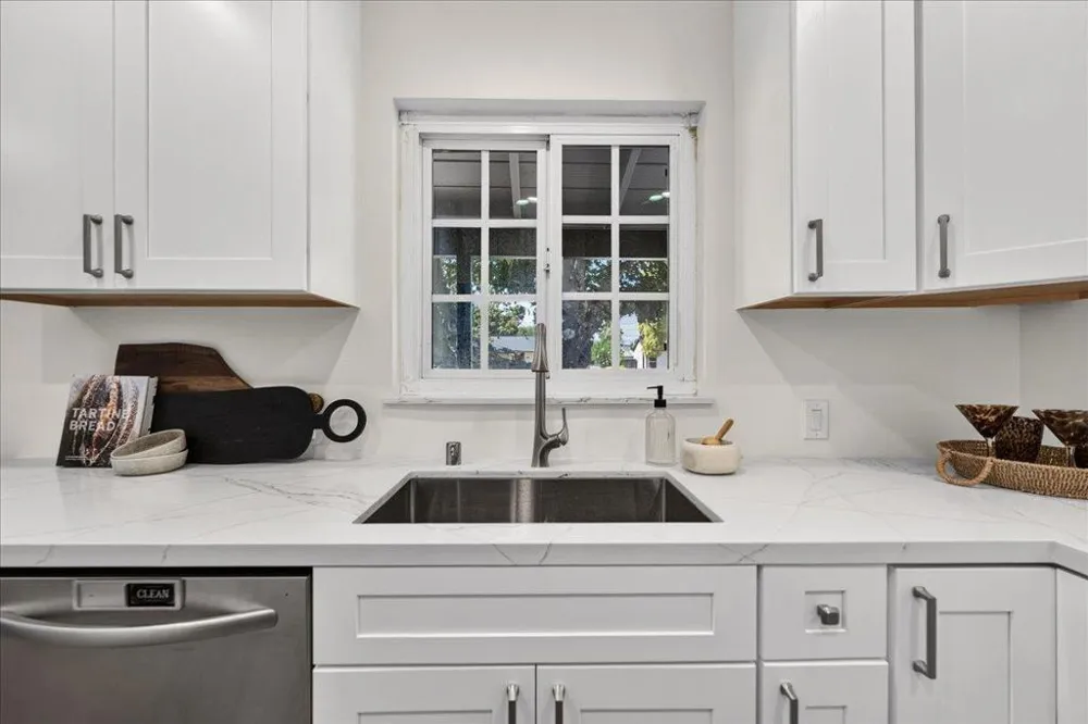2130 Roenoke Way San Jose, CA 95128