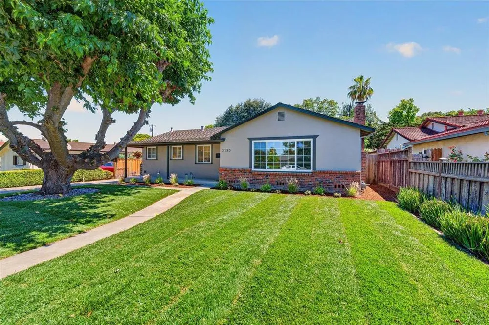 2130 Roenoke Way San Jose, CA 95128