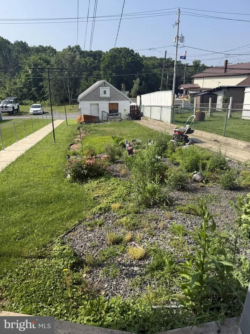 549 CHESTNUT STREET Kulpmont, PA 17834