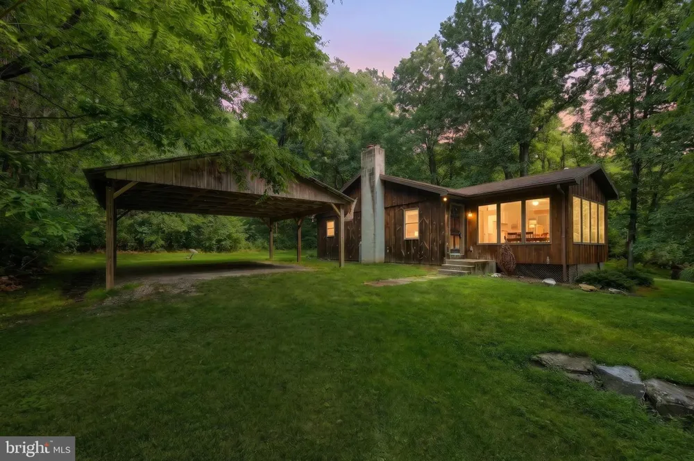 345 MORITZ ROAD Orrtanna, PA 17353