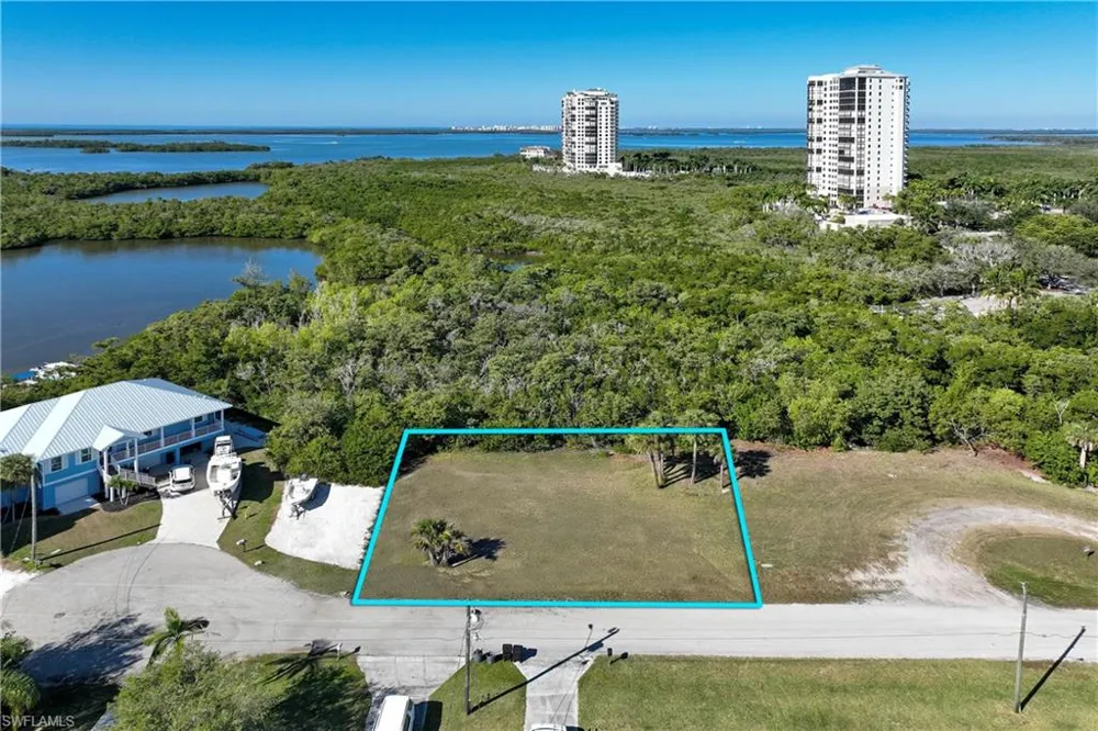24519 Sailfish Street Bonita Springs, FL 34134