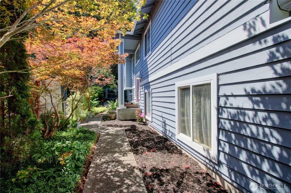 5208 213th Place SW Mountlake Terrace, WA 98043