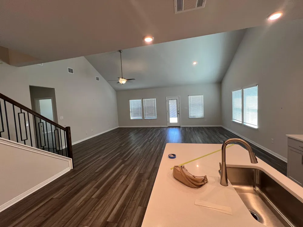 17613 Pepperwood Cove Manor, TX 78653