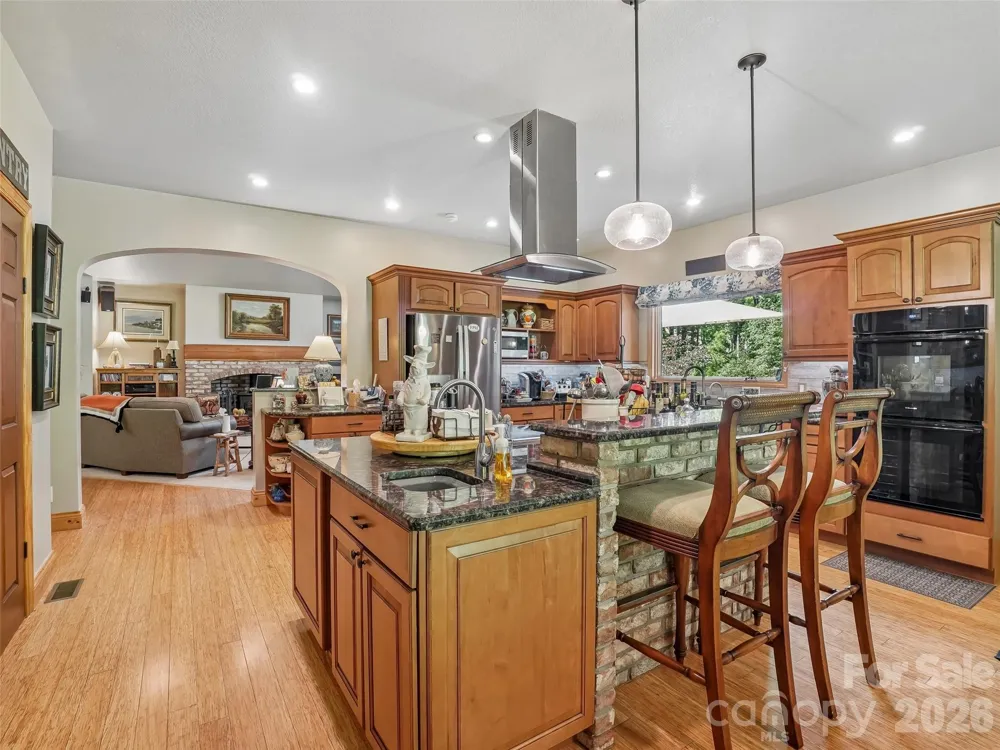 300 Pinnacle Peak Lane Flat Rock, NC 28731