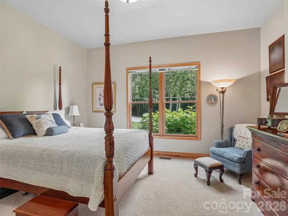 300 Pinnacle Peak Lane Flat Rock, NC 28731