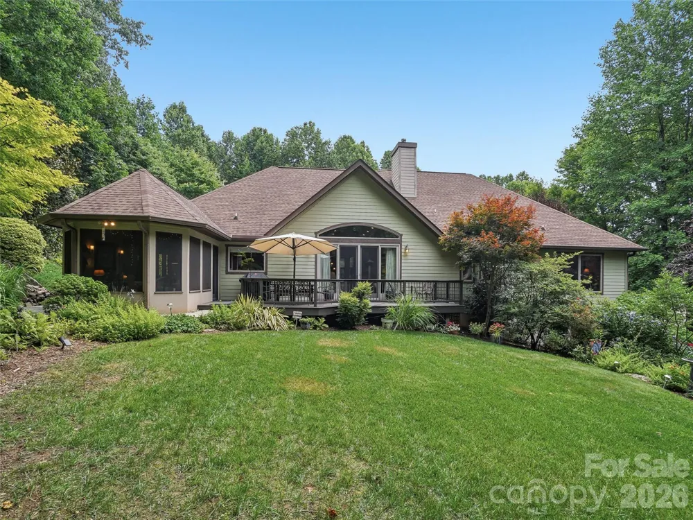 300 Pinnacle Peak Lane Flat Rock, NC 28731