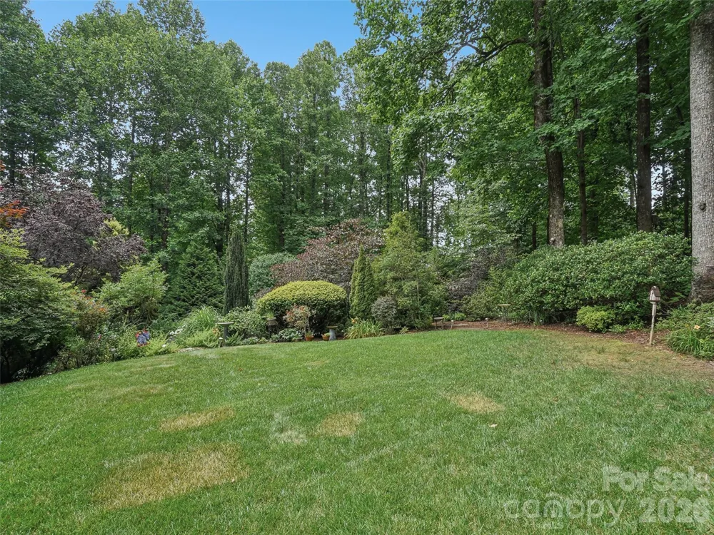 300 Pinnacle Peak Lane Flat Rock, NC 28731