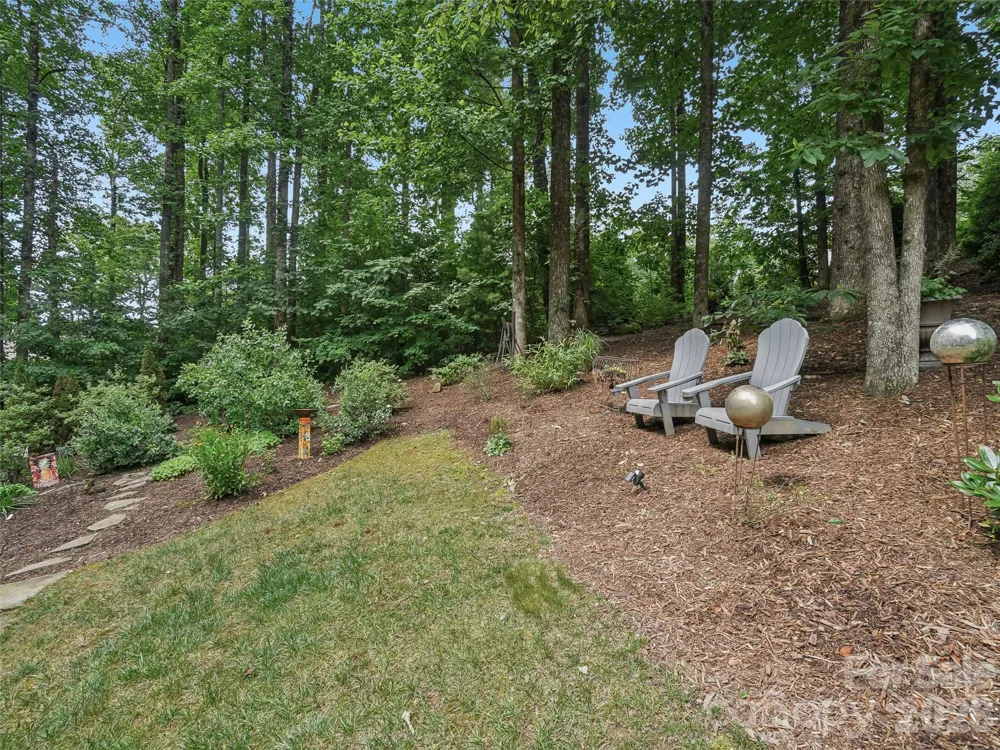 300 Pinnacle Peak Lane Flat Rock, NC 28731