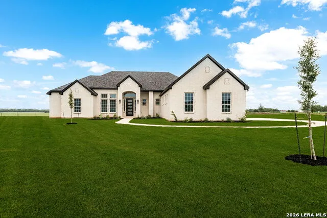 302 Venado Oaks Castroville, TX 78009